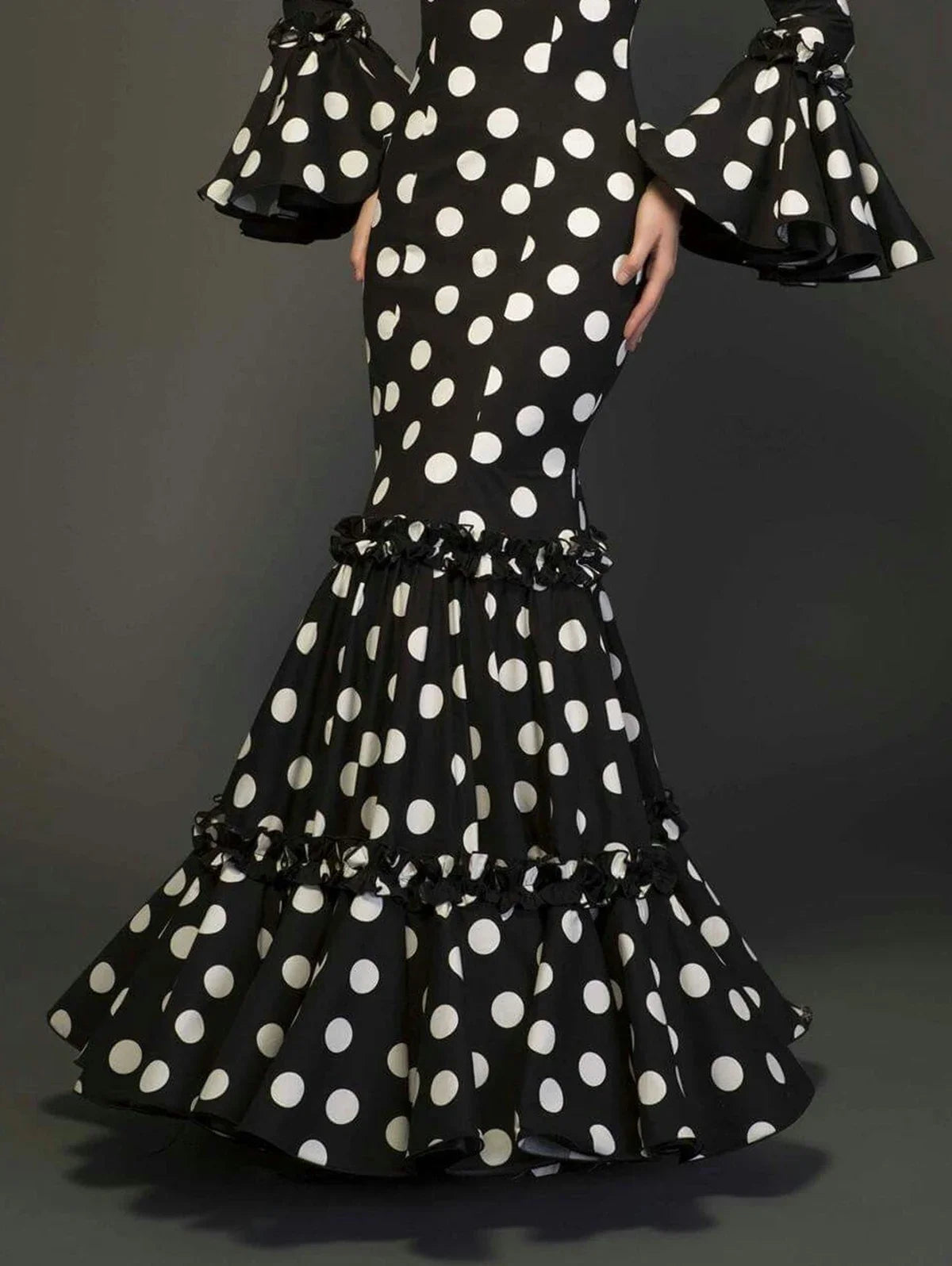 Elegant Ladies Dress Fashionable Trumpet Sleeves Polka Dot Decoration